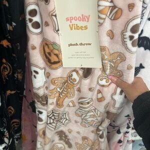 Spooky Vibes Halloween Gingerbread Cookies Pink Plush Throw Blanket